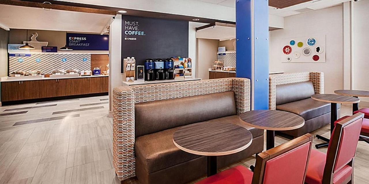 Holiday Inn Express & Suites - Carlisle Southwest I-81 By Ihg Εξωτερικό φωτογραφία